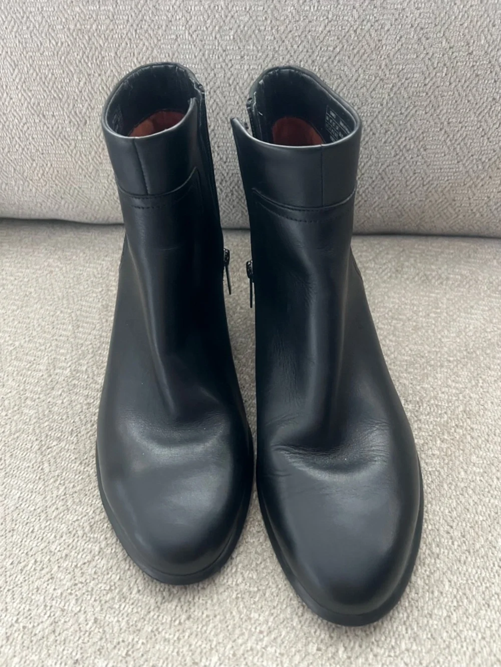 Vionic Black Leather Ankle Booties
